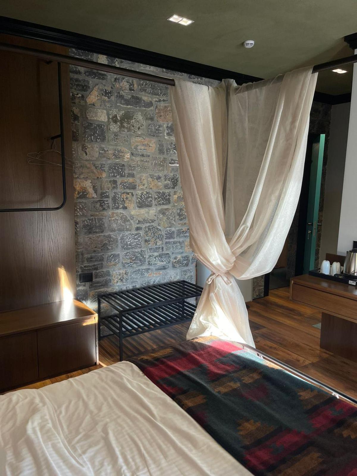 Helga'S Guesthouse Lin Exterior photo